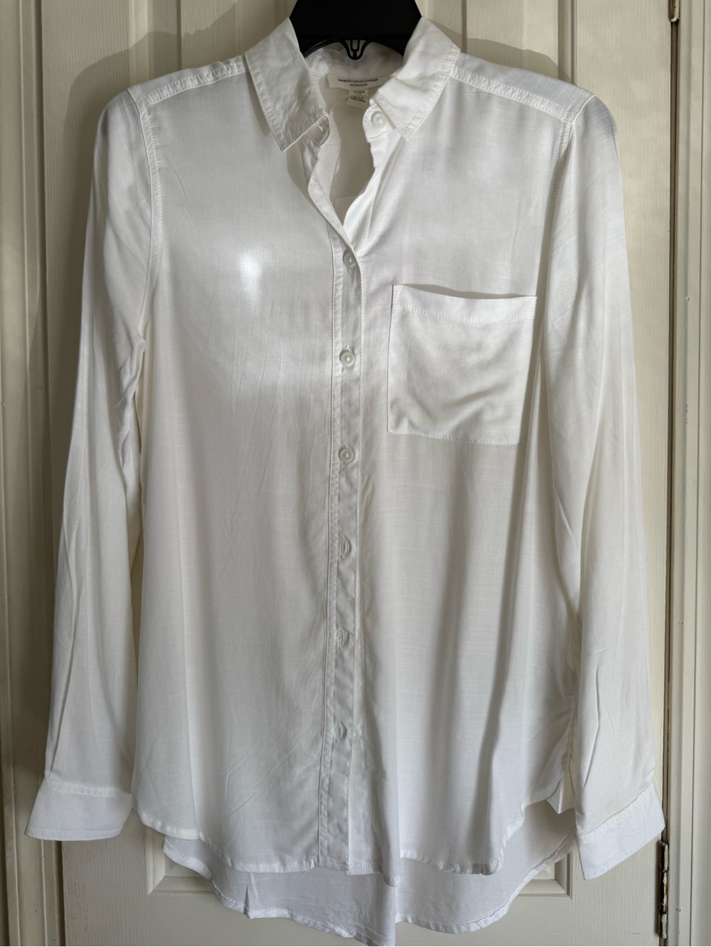 beachlunchlounge White Button-Down Shirt with Chest Pocket